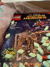 LEGO DC Comics Super Heroes Batman (TV-Klassiker) – Bathöhle