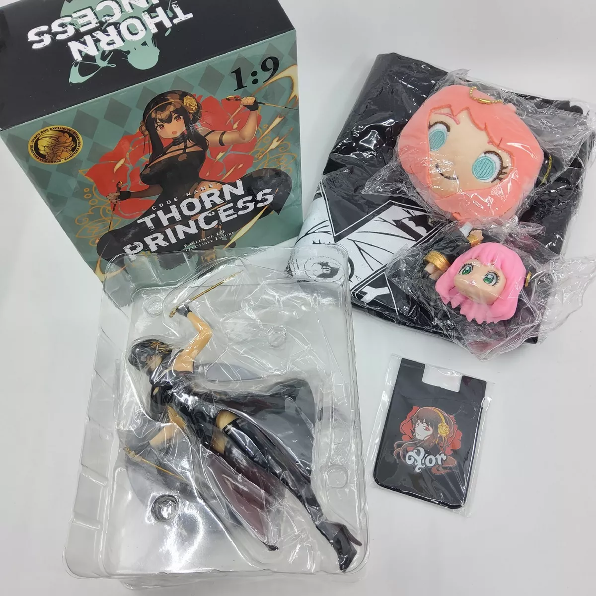 SPY x FAMILY Otaku Box Anime Bundle Yor Forger Figure, Bag, T-shirt etc 6  Piece