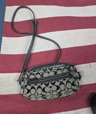 Coach 6073 Leather/Canvas  Crossbody/Shoulder  Bag Purse Color Black/Gray