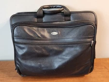 Targus Black Faux Leather 18X15X6 Travel Laptop Bag ~ No Strap