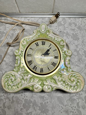 #ad Rare MCM Electric Mantle Clock Self Starting Movement by Lanshire 1959 $75.00