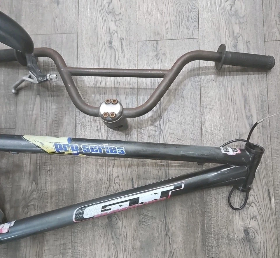 24" GT PRO SERIES BMX CRUISER CUADRO MANILLAR FRENOS POSTE BIELAS PEDALES DE VÁSTAGO  Foto 4 de 4