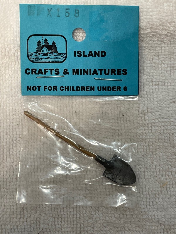 Shovel for dollhouse 1/4" Miniature Island Crafts & Miniatures