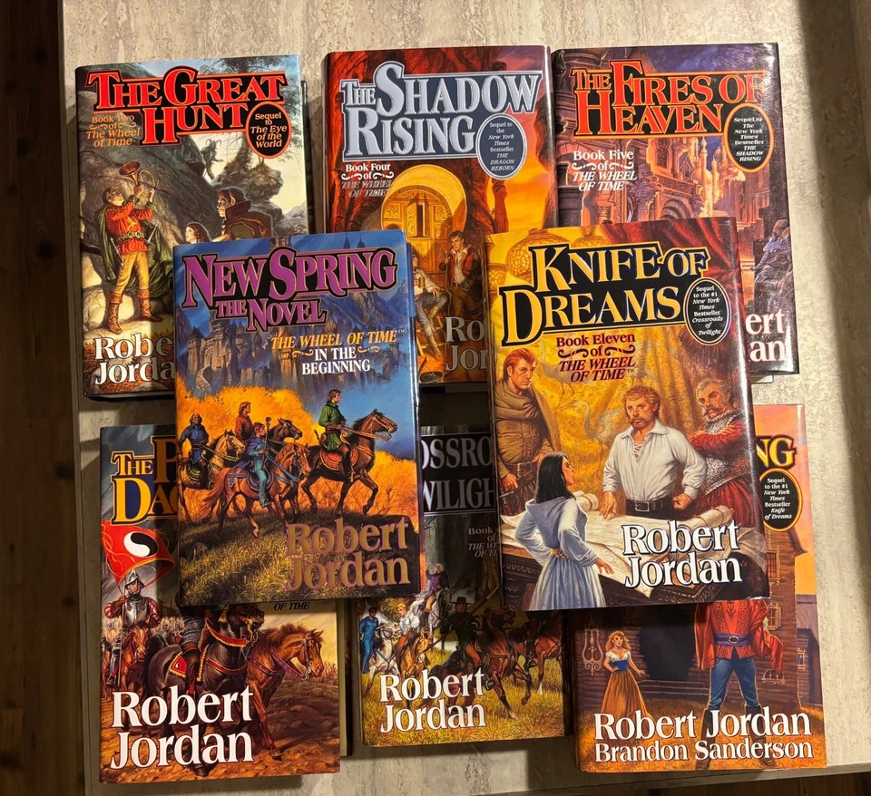 Wheel of Time Robert Jordan Hardcover Lot (8 Books) 2 4 5 8 10 11 12 beginning Foto 2 de 4