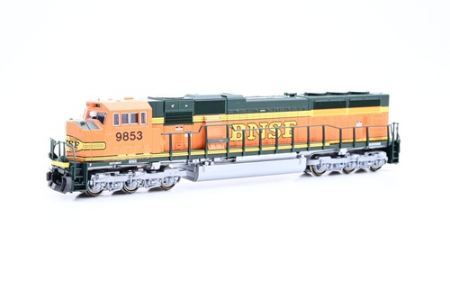 Kato Spur N 176-6304 SD70 MAC Diesellok BNSF orange Nr.9853 - originalverpackt | Zustand: Used