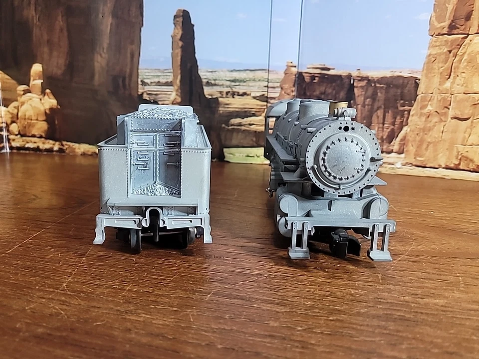 MTH O Gauge 0-8-0 Diecast Steam Switcher And Tender For Project Or Parts - Image 3 of 4