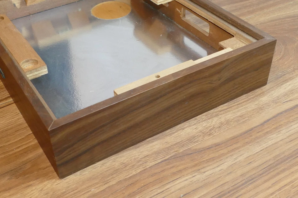 Детали проигрывателя Pioneer PL-15D II - плинтус основания - Изображение 3 из 4