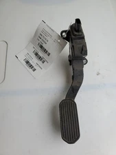 COROLLA   2016Pedal Accelerator 5379