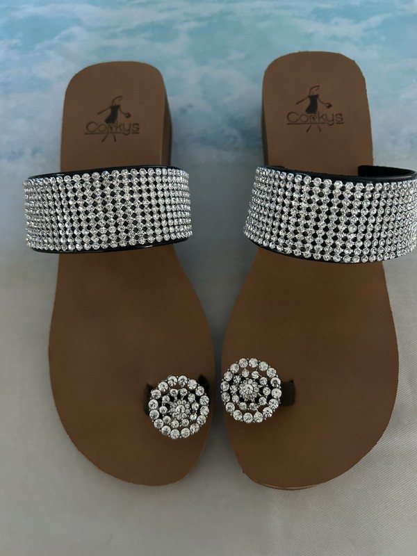 Corkys Women’s Thong Sandals Size 8 Brown/Black Synthetic Wedge Platform