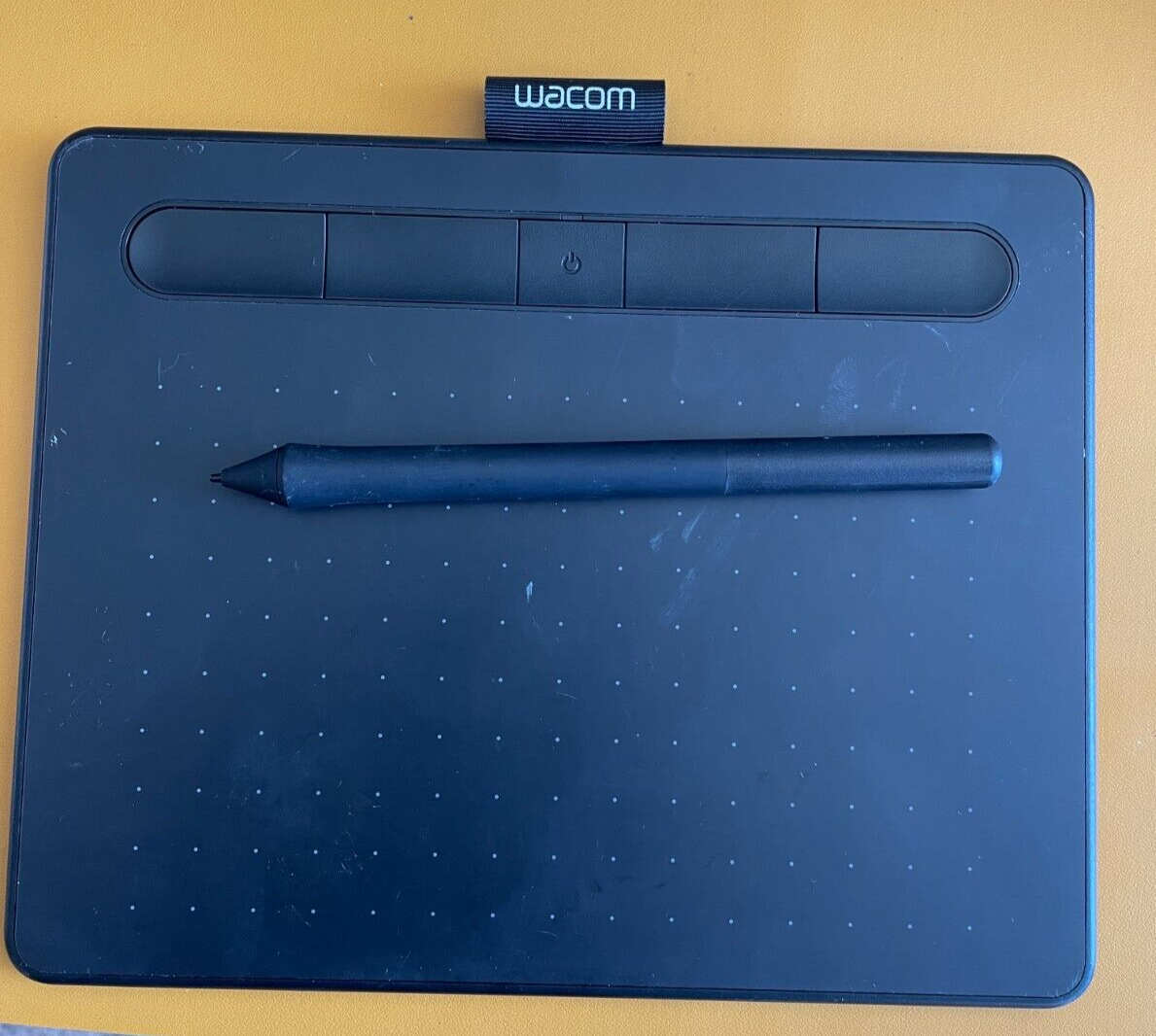 Wacom Intuos Small Graphic Tablet, Bluetooth, Pen Black