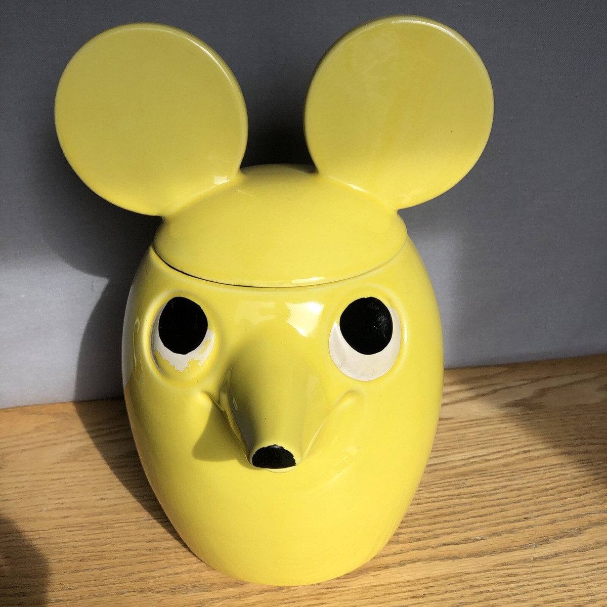 vintage McCoy collectible Yellow Mouse cookie jar - Fun - Glossy