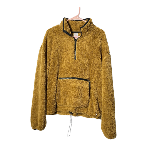 pullover plush