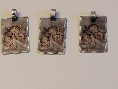 3 Vintage Litho auf Sterling Silber Medaillen Engel Karos auf Baby mit Laterne - süß