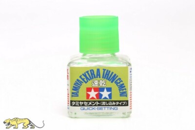 Tamiya 87182 Plastikkleber mit Pinsel - EXTRA dünnflüssig - schnell - 40ml
