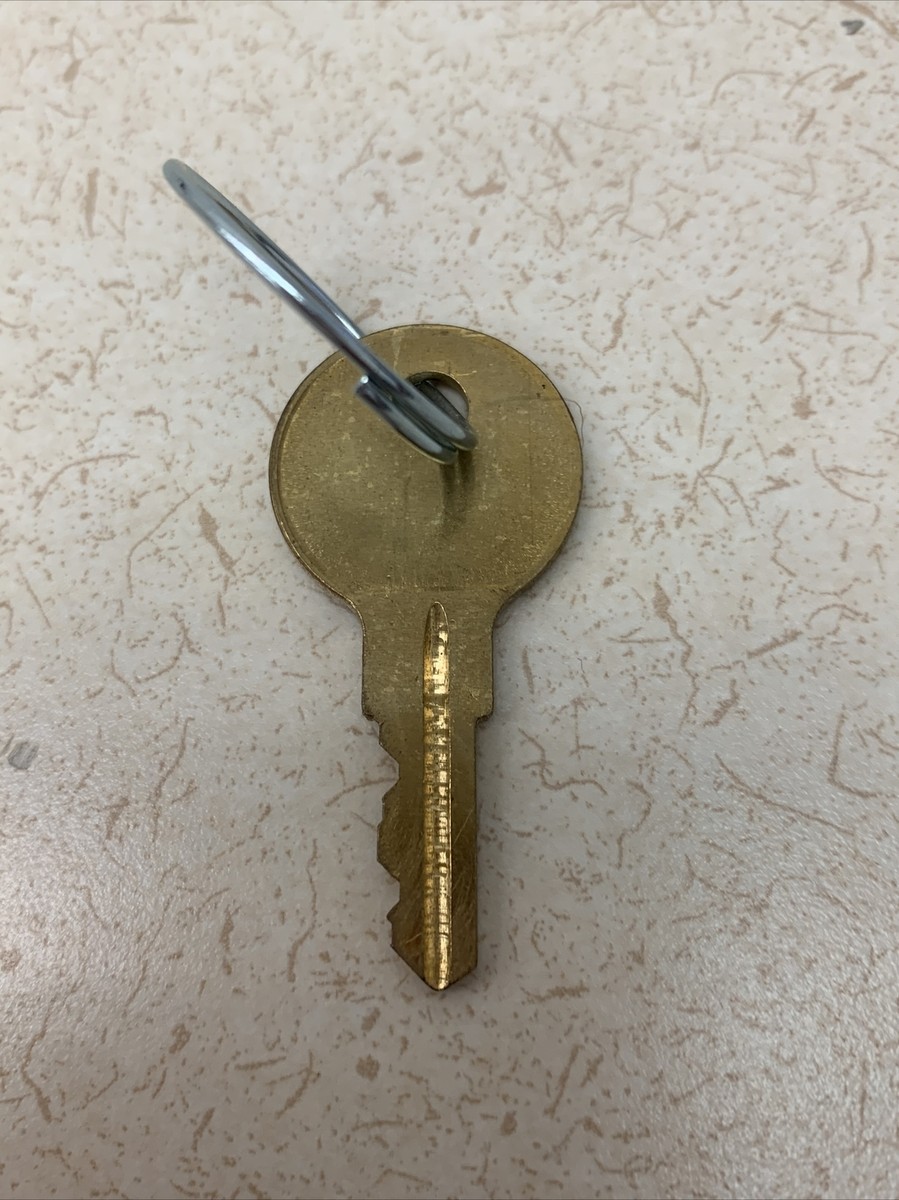 3048 Replacement Keys 2 Pack Lock Code Required Master Lock 3048 ...