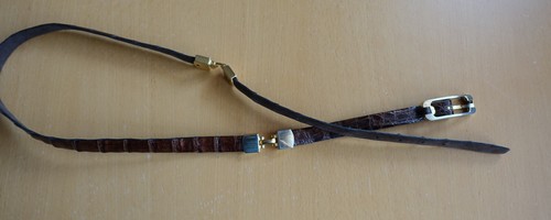 Damen Gürtel mit Schnalle braun Leder Krokoprägung GR.M
