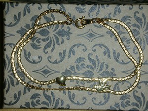 Authentic 23 Karat Gold Plated Dove with Heart Bracelet Made USA Anson Mfg 7 inch