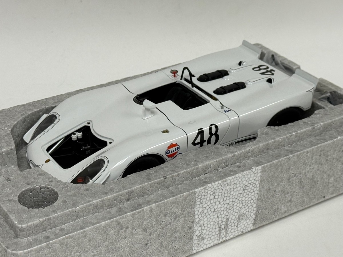 1/18 AutoArt Porsche 908/02 1970 Sebring Car #48 S.McQueen
