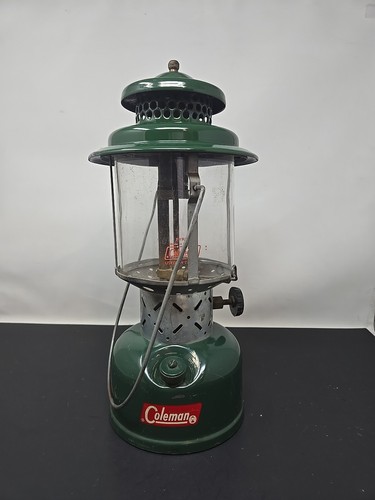 Vintage Coleman Model 220E Dual Mantle Green Gas Lantern July 1962