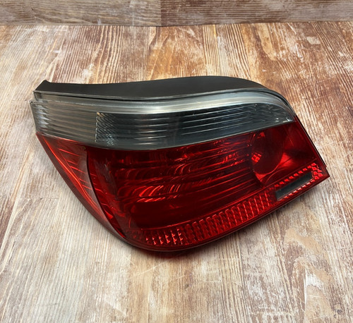 Rückleuchte Rücklicht links 6910767 BMW 5er E60 520-M5 Original