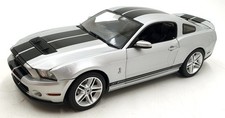 Greenlight 1/18 Scale Diecast 13673 - 2011 Shelby GT500 - Silver/Black