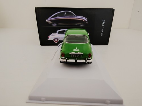 Saab 96 V4 1969 verde Atlas 1:43 - Foto 4 di 4