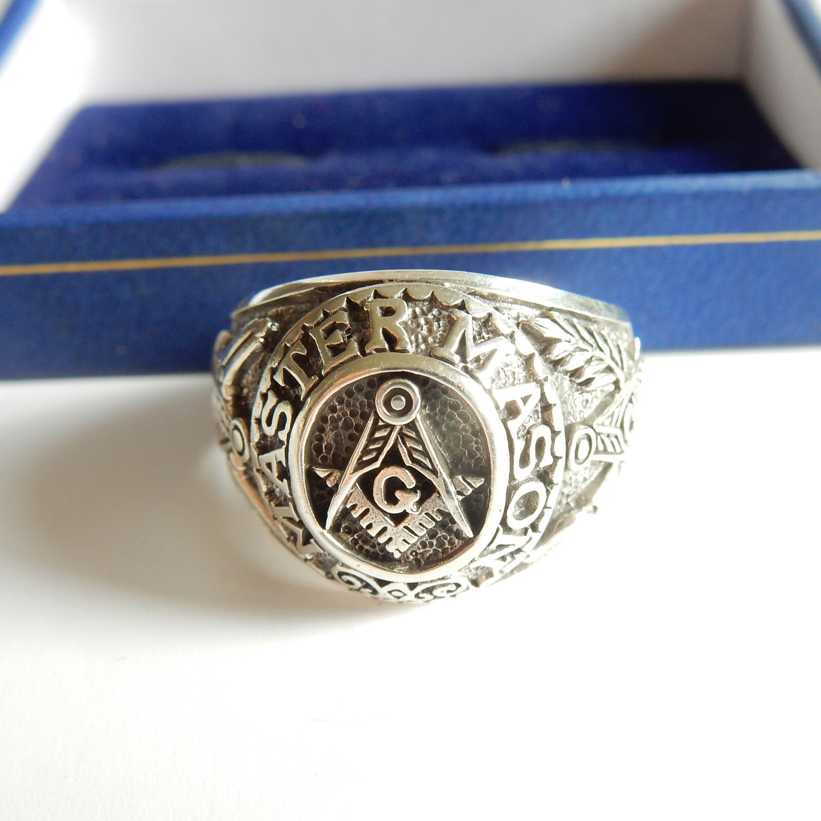 Solid Silver Masonic Signet Ring - image 1