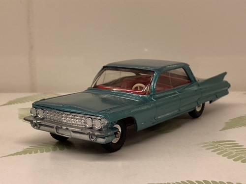 Original Vintage DINKY #147 CADILLAC 62 - 1962 - 1969 VNM Cond. - Picture 2 of 10