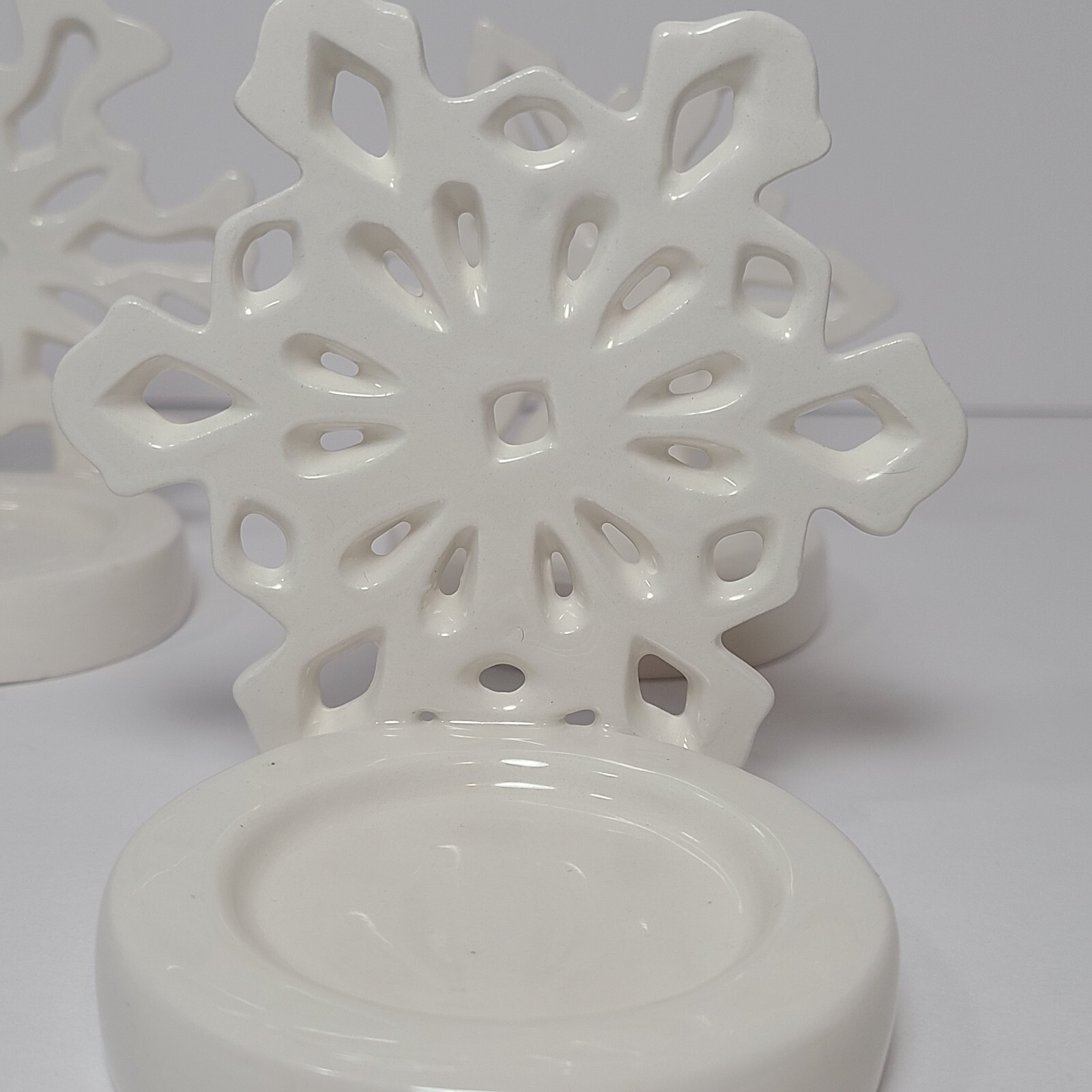 Snowflake Candle Holder Set, Princess House 4 Piece Ceramic White Snowflake Set!