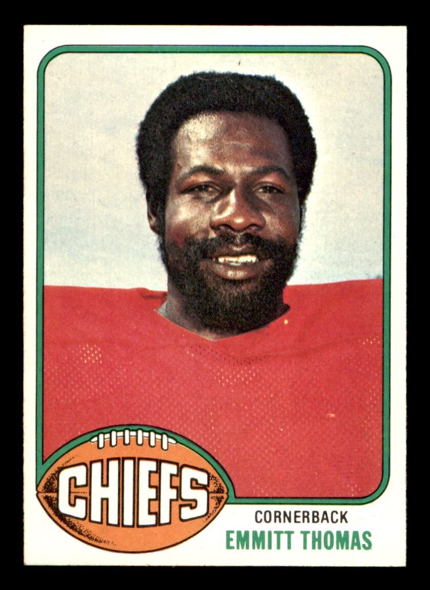 1976 Topps Football #216 Emmitt Thomas NM/MT