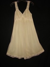 Vintage Vanity Fair Nightgown 2 layer Yellow Gown Top Layer Sheer Chiffon Siz 32