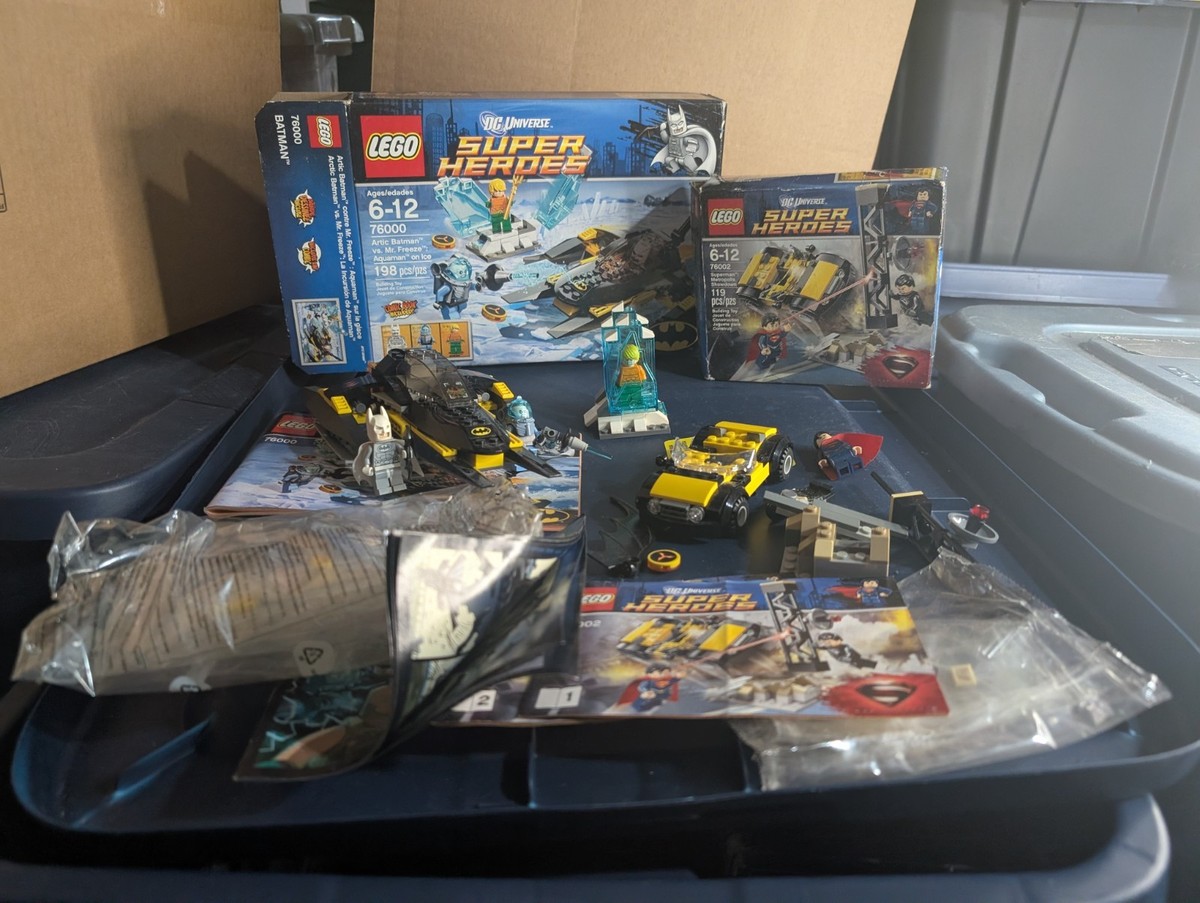 LEGO DC Comics Arctic Batman vs Mr. Freeze & Superman 76000 76002