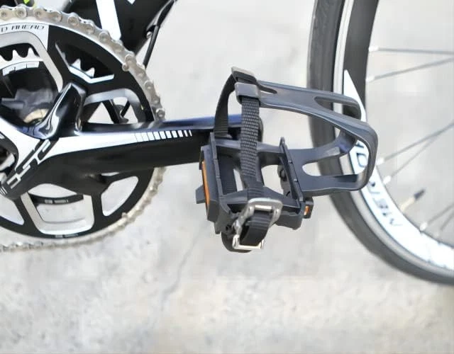 Versatile Bike Pedals for Indoor Stationary and Outdoor Cycling with Toe Clips - Image 4 of 4