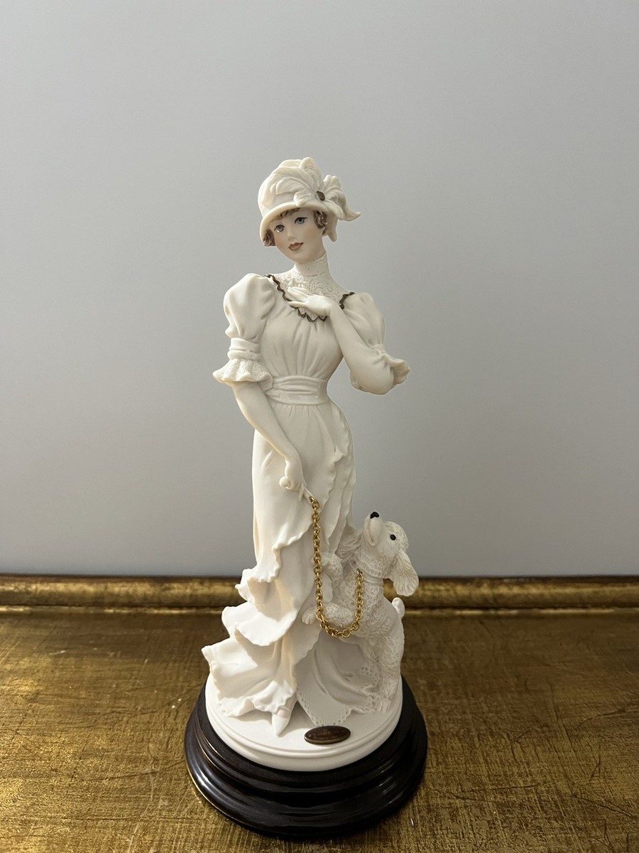 Giuseppe Armani, Florence, Porcelain Figurine “Dear Friends” 0532F