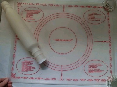 Vintage (1965) Tupperware Pastry Mat and Fill & Chill Rolling Pin 