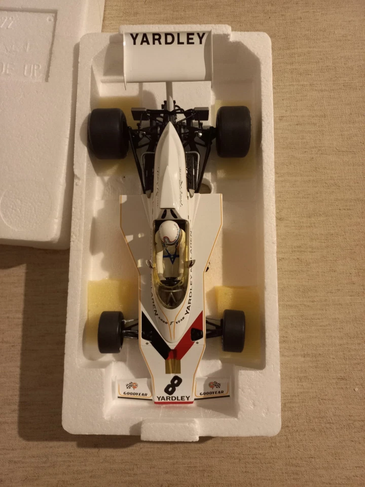 MINICHAMPS 1/18  - McLAREN M23 - P.REVSON 1973  - Immagine 3 di 4