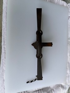 Vintage steel trap  Newhouse Sargent Oneida