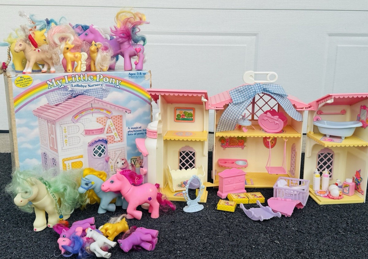 My Little Pony G1 Lullaby Nursery House 17 Ponies & Accessories