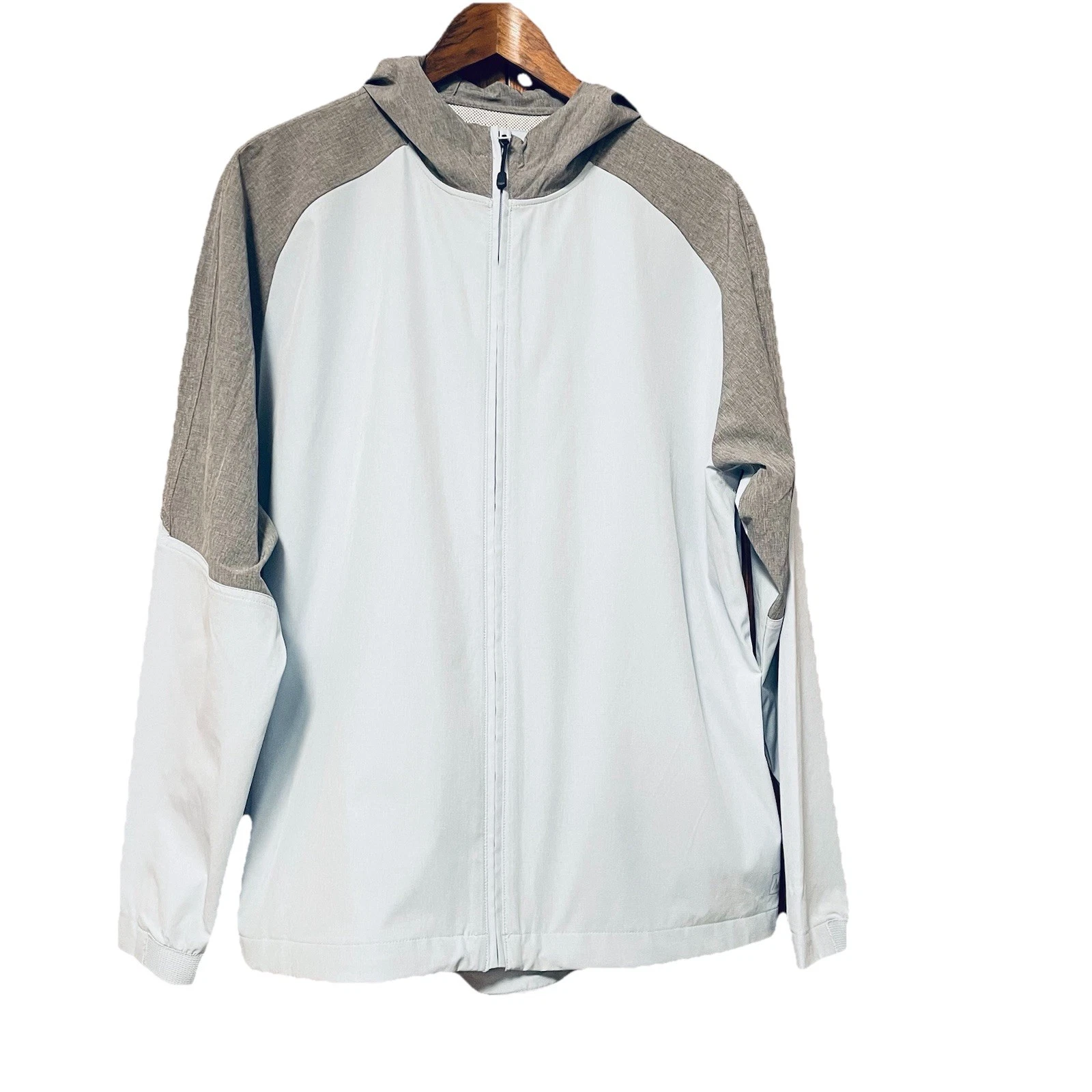 Mizzen+Main Jacket Men's Large Pale Blue- Grey Golf Windbreaker