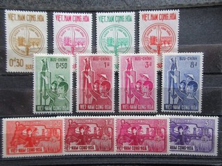 VIET NAM timbres N° divers neuf bon état lot MS147