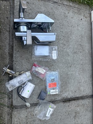 Trilogy T2 Standalone Digital Lock DL2700WP/26D (b)