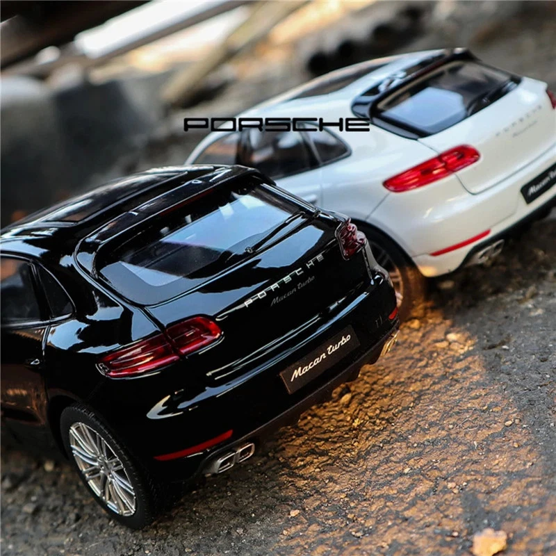 WELLY 1:24 Porsche Macan Turbo SUV Alloy Car Model Diecast Vehicles Car Model - Image 3 of 4