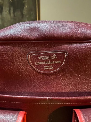 80s Burgundy faux leather Constellation holdall weekend bag with strap. C3 - Picture 2 of 6