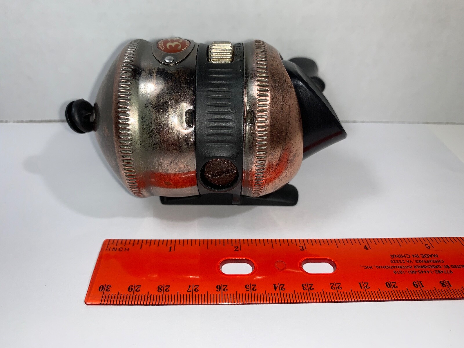 Zebco 33 Titanium Closed Face Fishing Reel-China