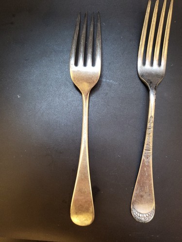Rogers & Bros A1 L2 RUBY 2 Dinner Forks Aesthetic Silverplate 1880 with Mono - Picture 4 of 5