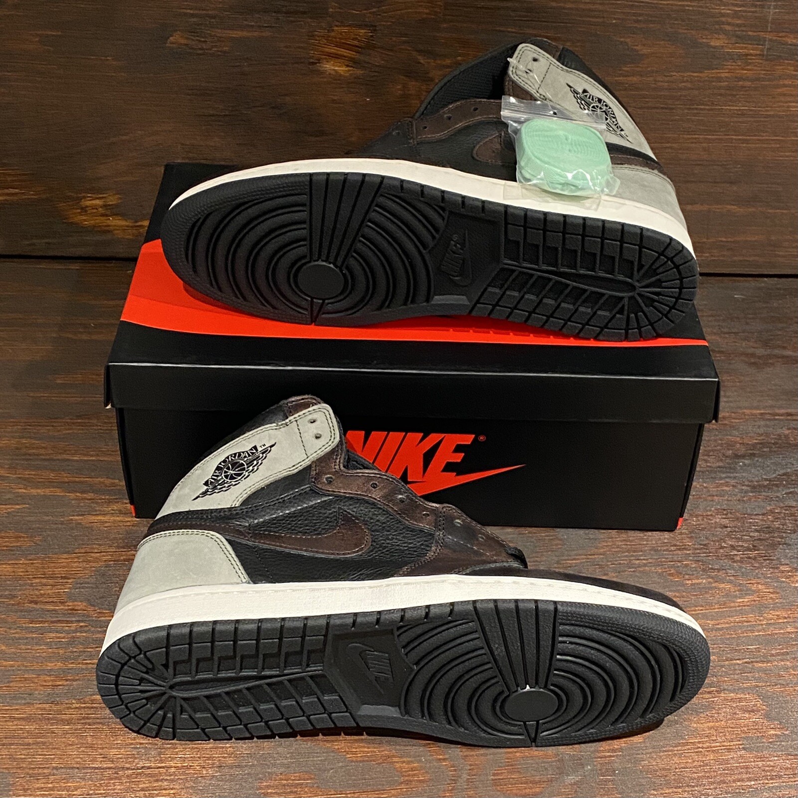 Air Jordan 1 Retro High OG купить в Америке, лот 333965324391