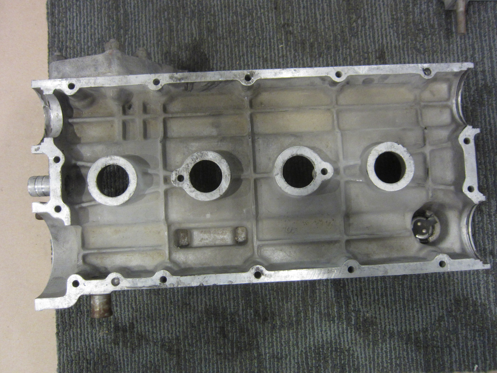 Ferrari 308, Mondial - RH Cylinder Head / Cam / Cover w/cap - P/N 113024
