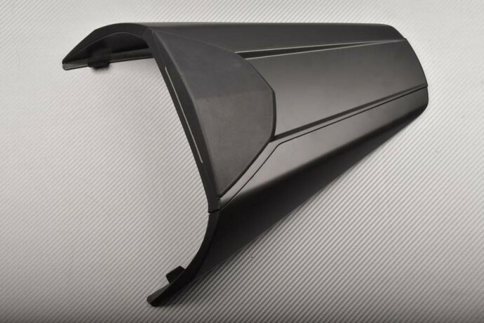 Capot de selle CBR 650 F noir mat pour sublimer vos sorties solo le week-end