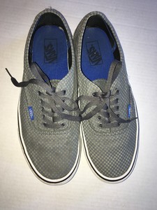 checkered tennis shoes