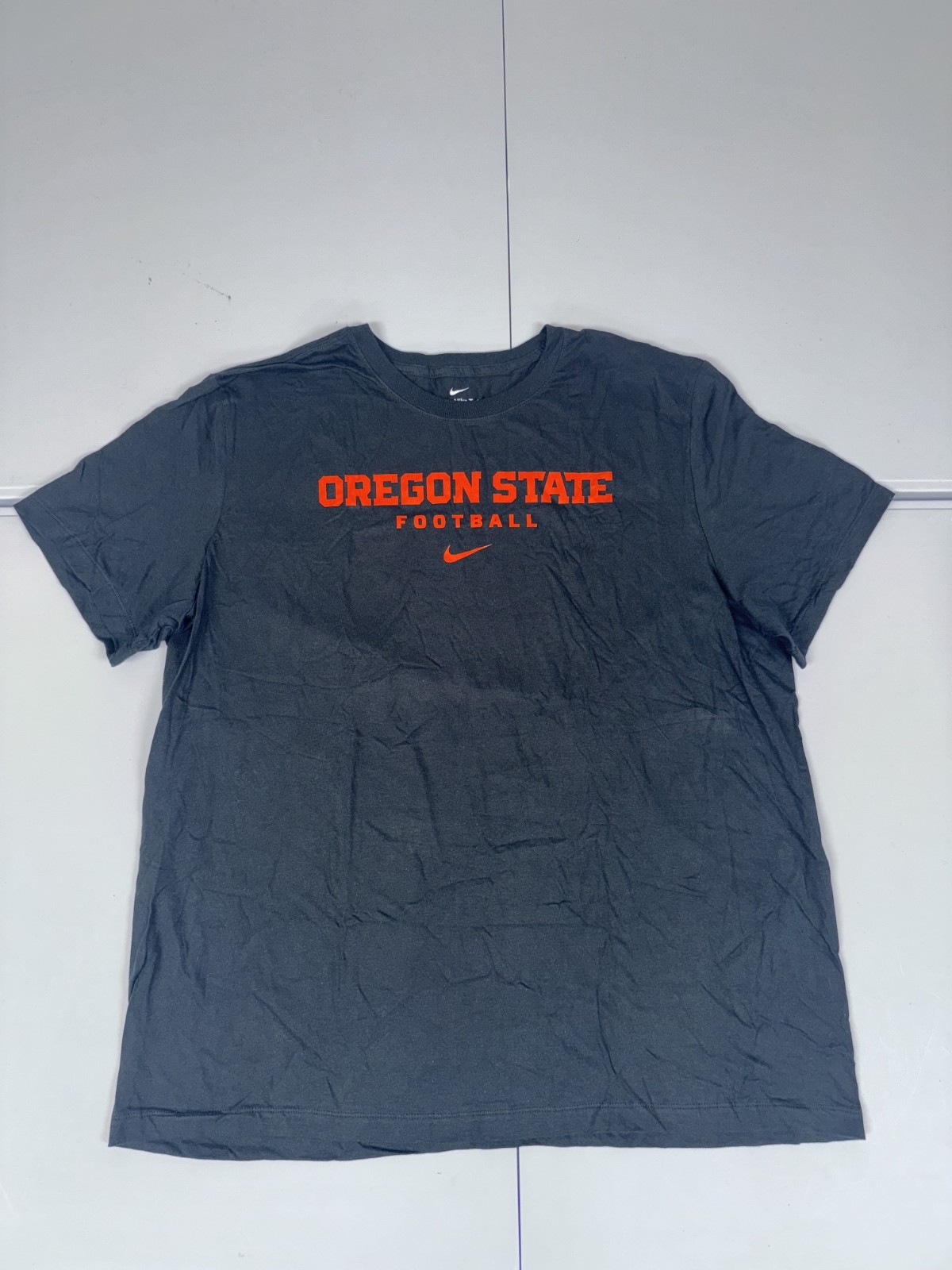 Nike Oregon State Beavers Football Team Issued The Nike Tee Size 2XL NWT